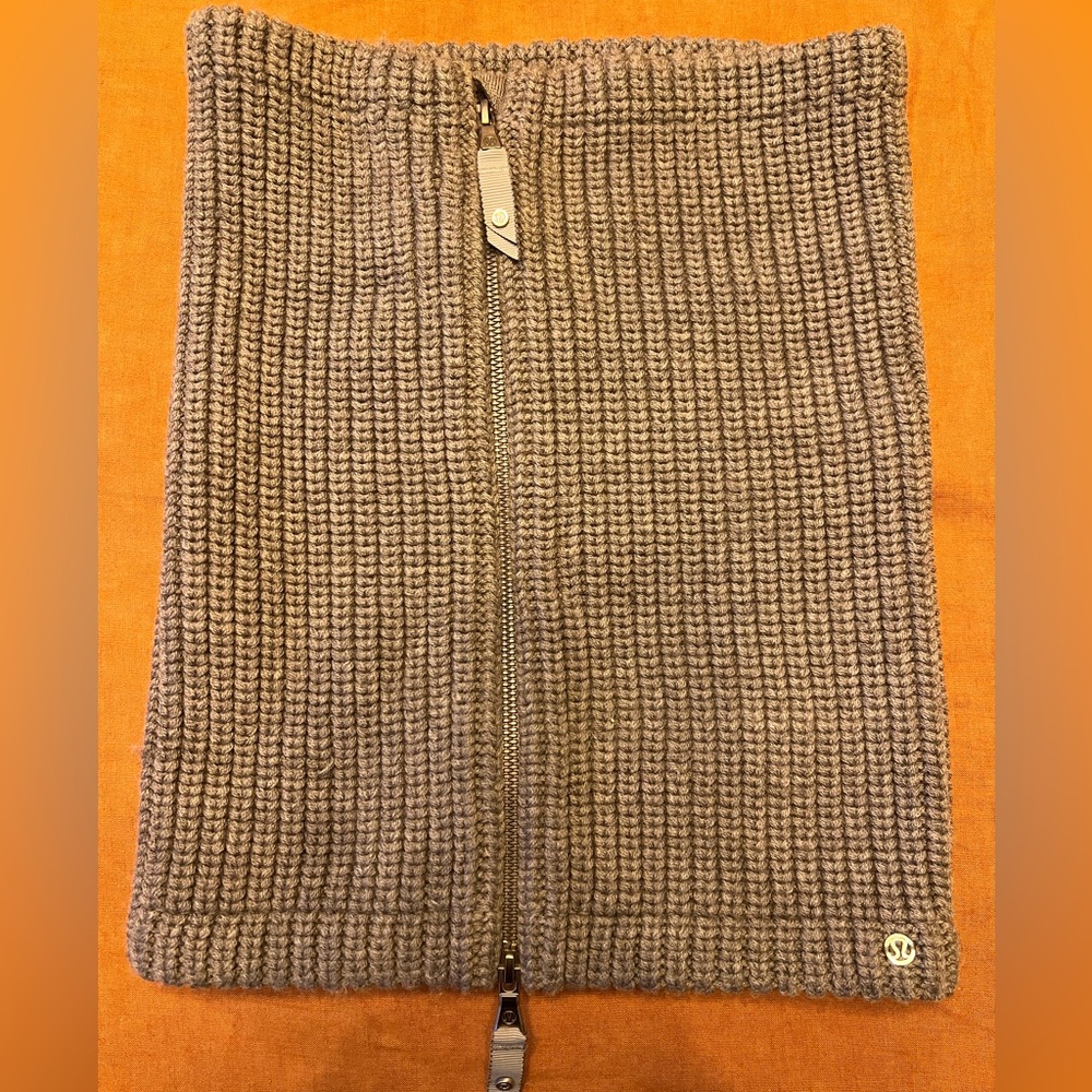 lululemon Merino wool zip up in grey